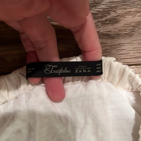 Beautiful Cream Semi Sheer Trafaluc Skirt from Zara - Picture 3 of 4